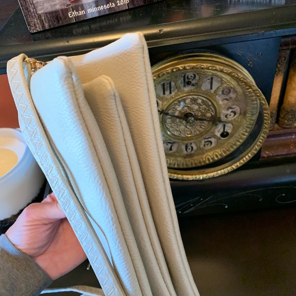 Wristlet crossover handbag - Picture 3 of 4